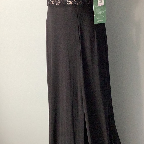 R&M Collection Formal Gown - Picture 5 of 12